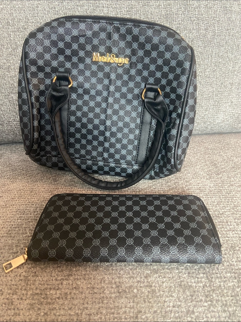 Me&ge Black Check Pattern Satchel plus matching wallet